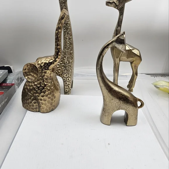 Jungle Safari Animals Lot of 8 Gold Colored Toy Pretend Play Aluminum
